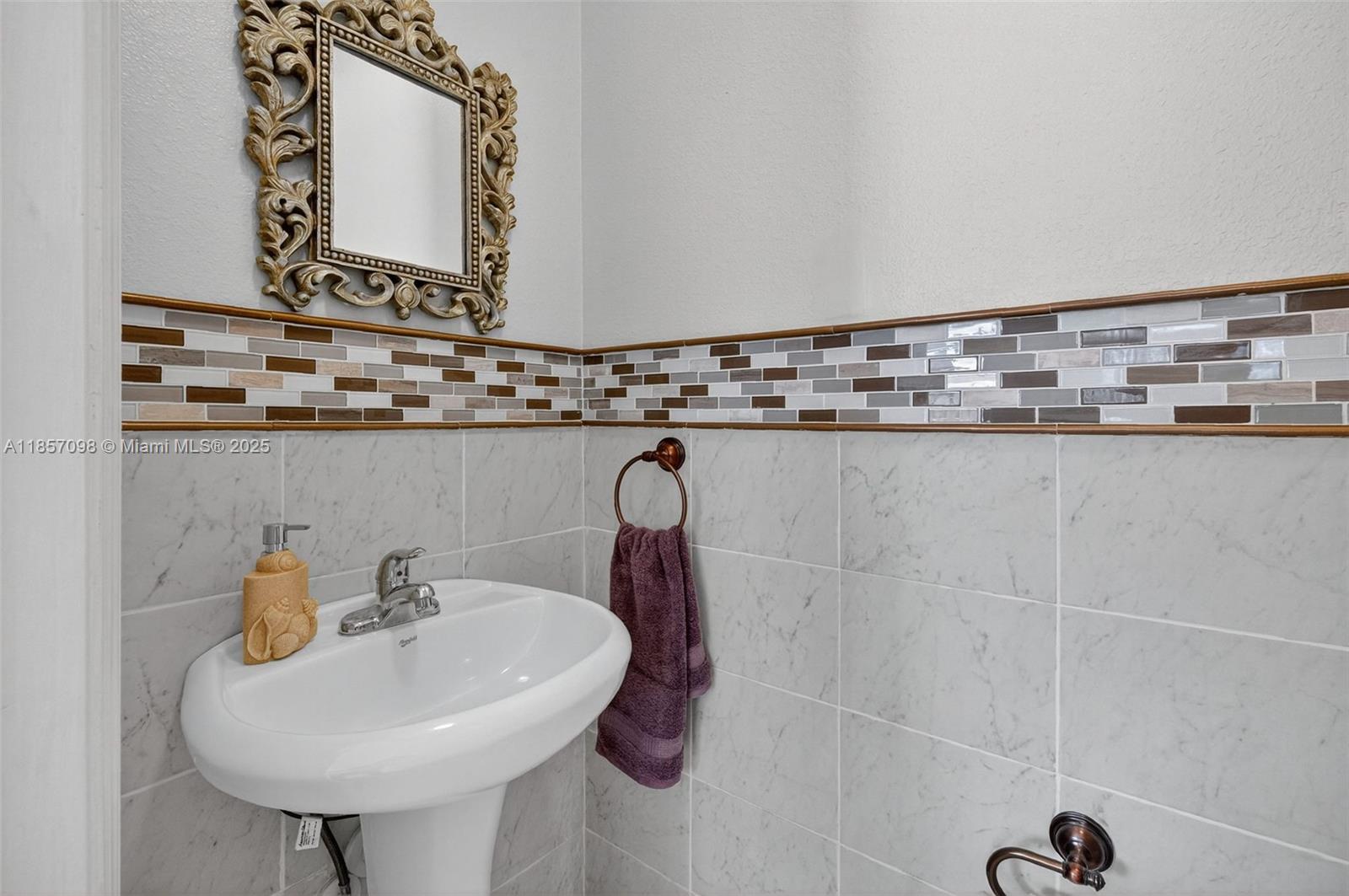 13810 Sw 275th St Property Photo 17