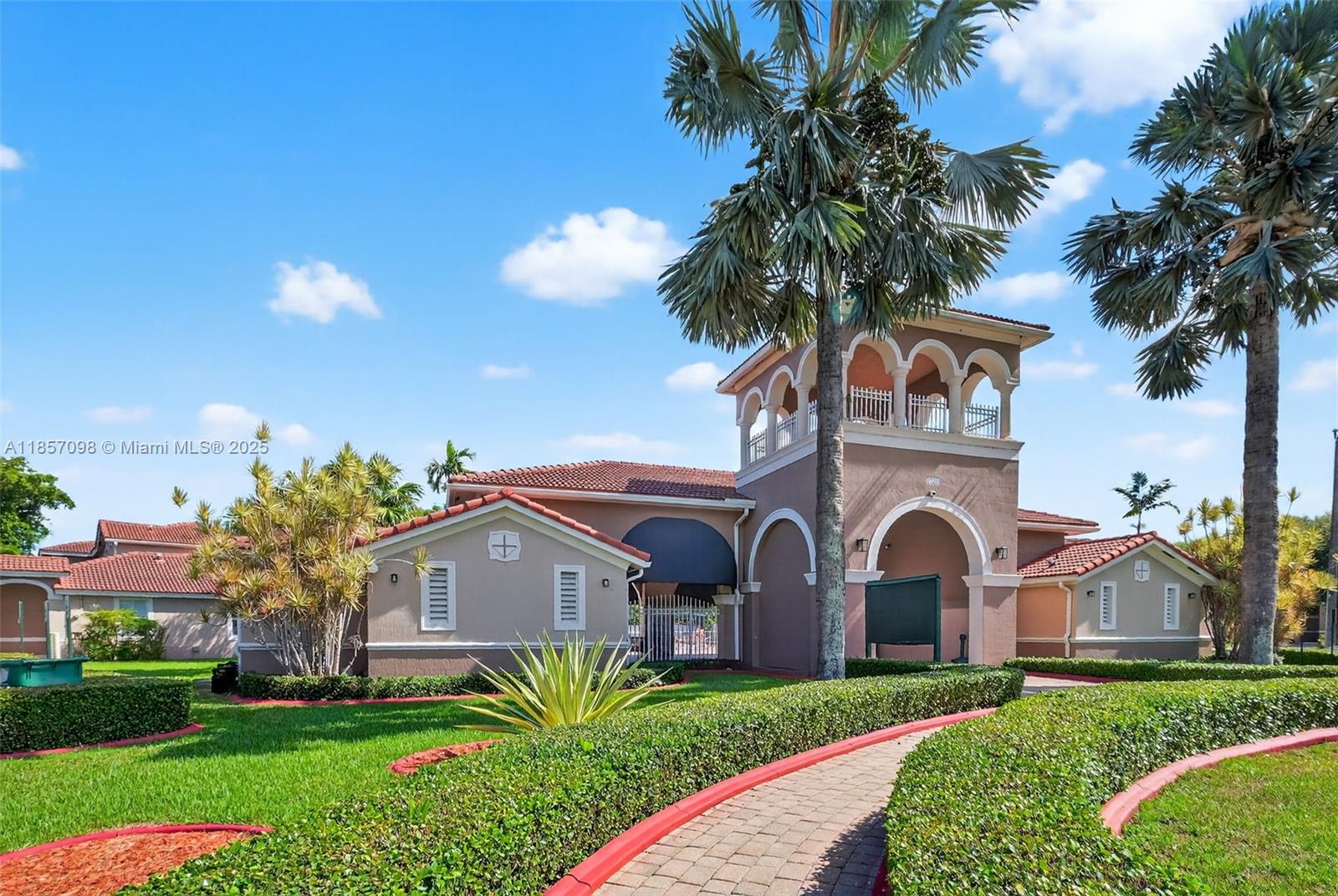 13810 Sw 275th St Property Photo 35