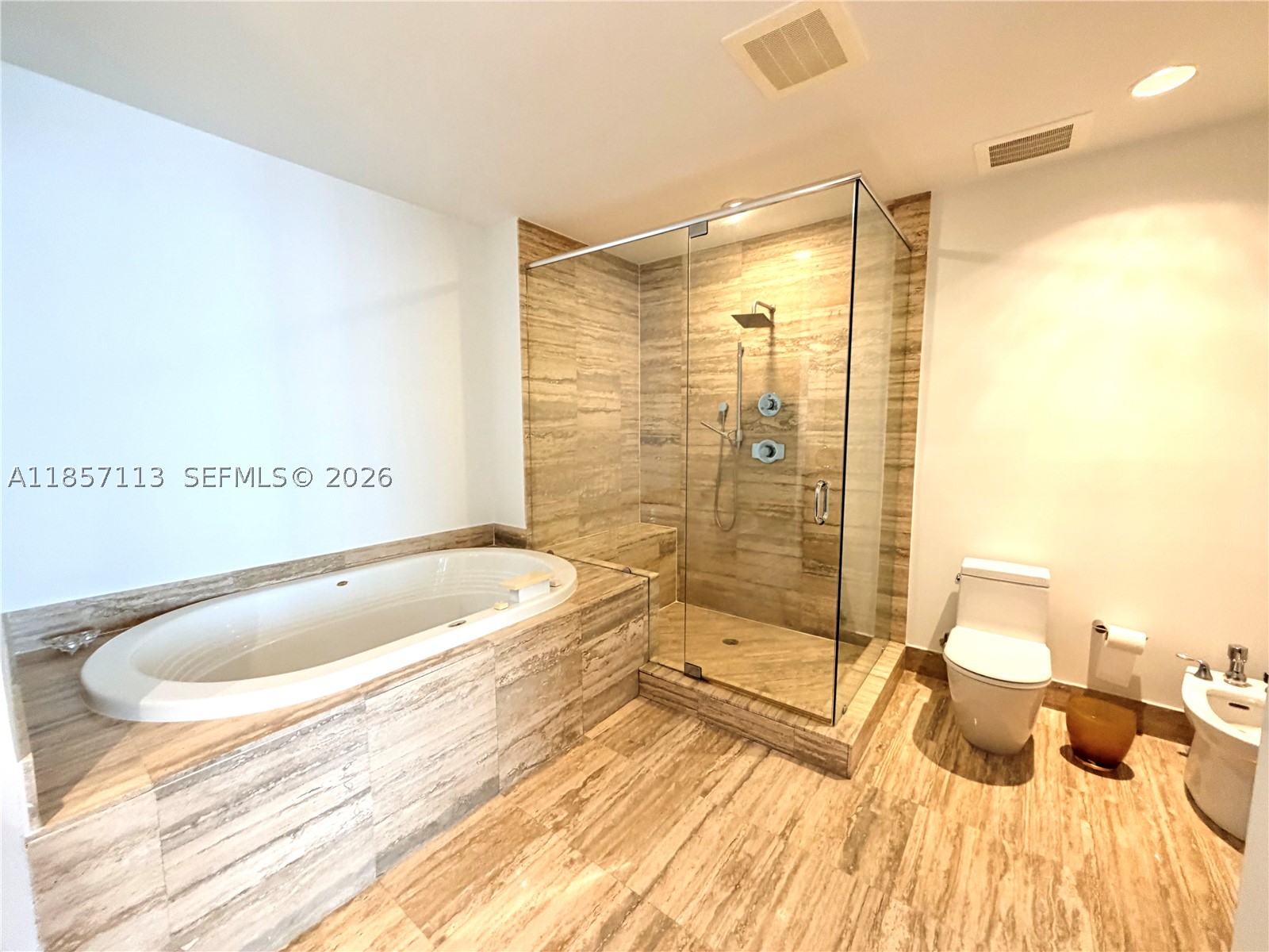 16001 Collins Ave 1402 Property Photo 25