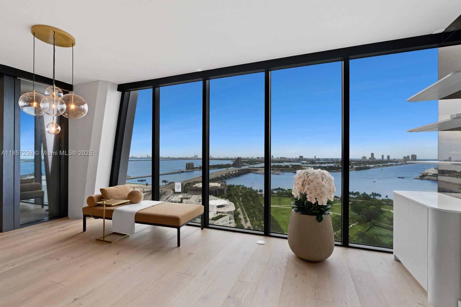 1000 Biscayne Blvd 2402 Property Photo 1