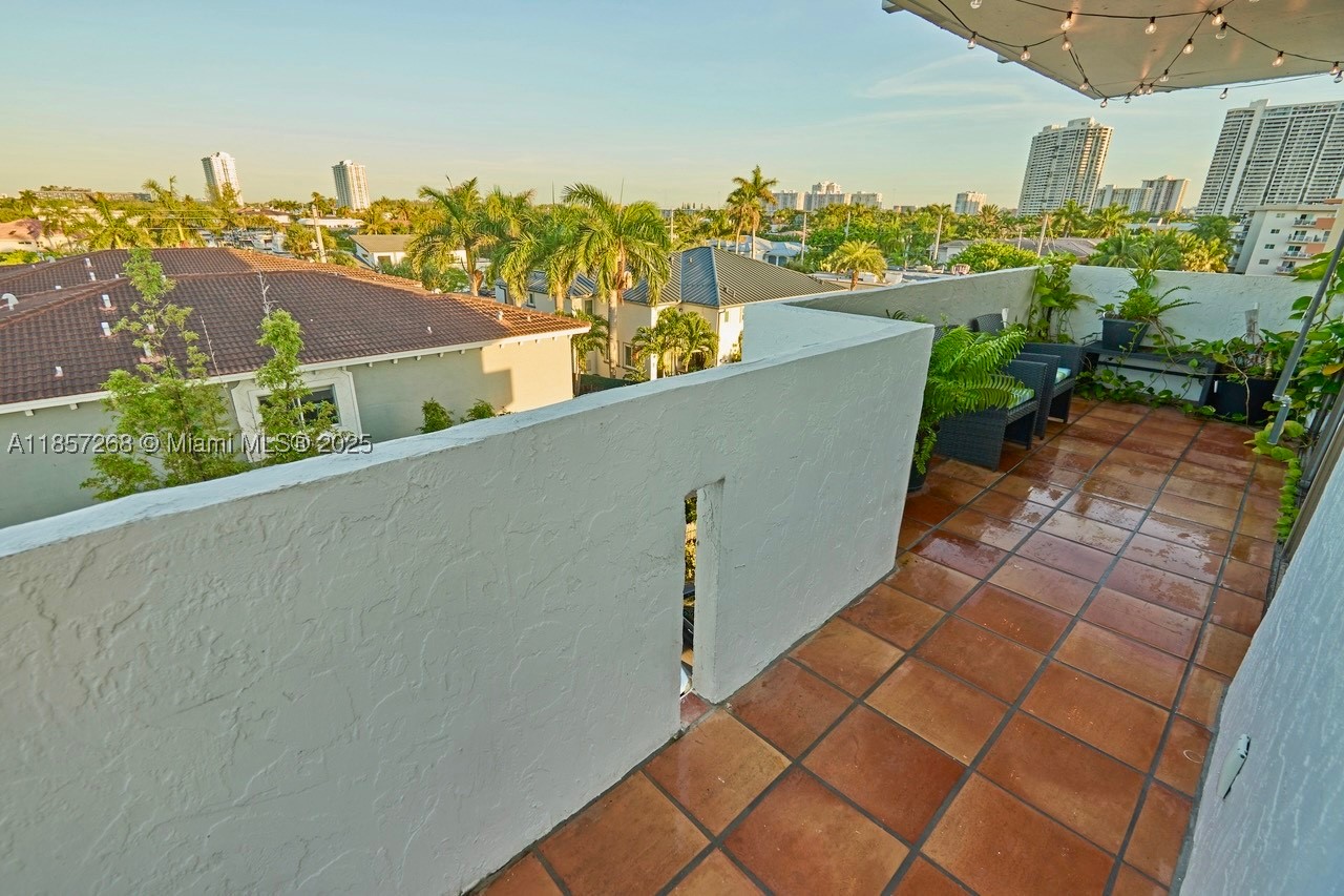 3545 Ne 166th St 510 Property Photo 37