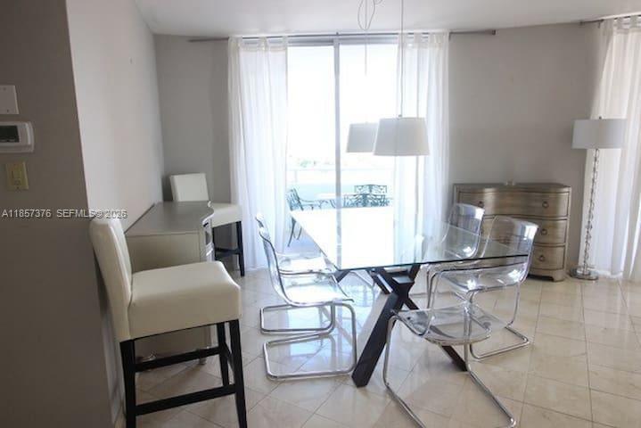 5161 Collins Ave 1104 Property Photo 6