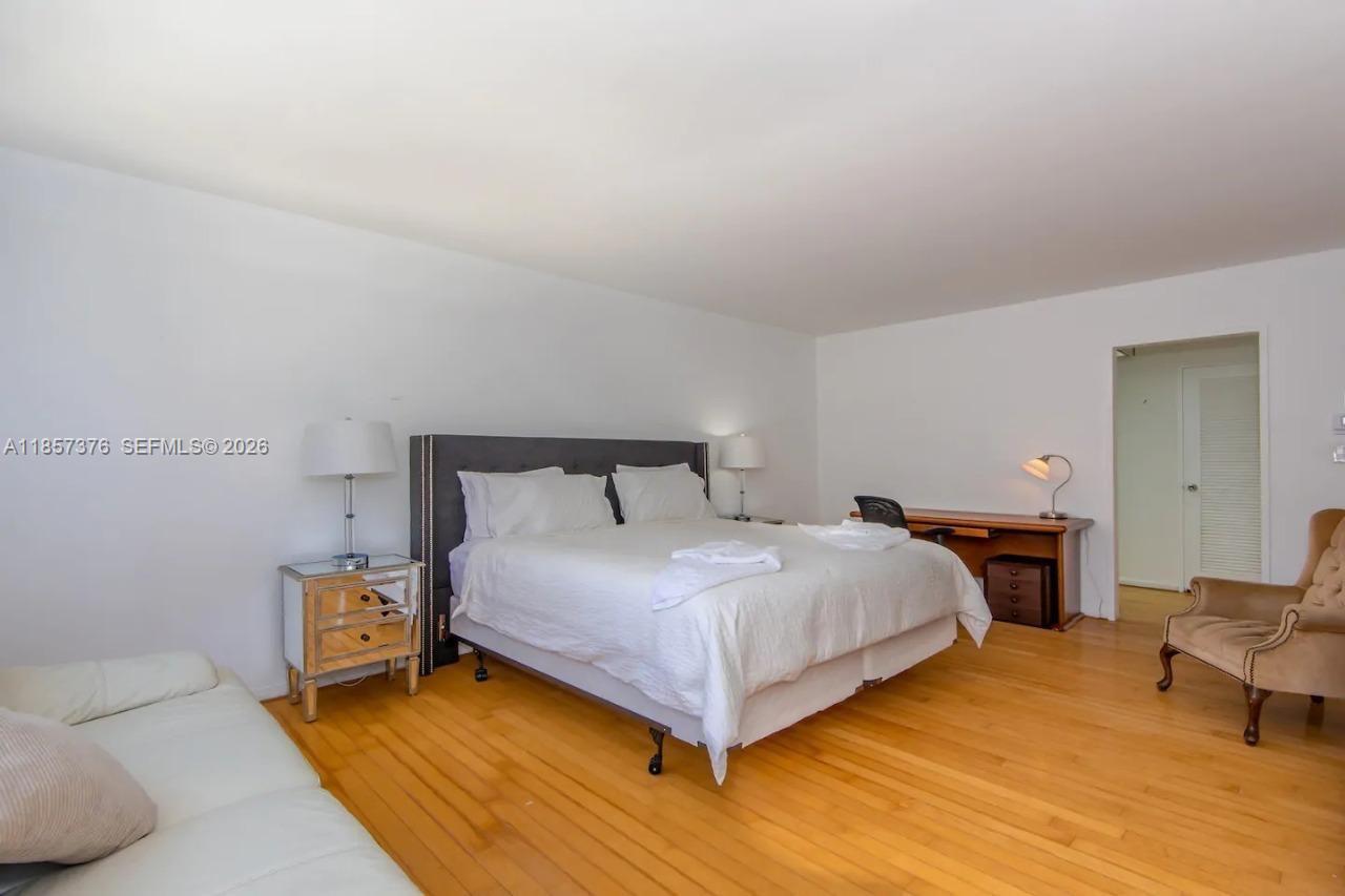 5161 Collins Ave 1104 Property Photo 12