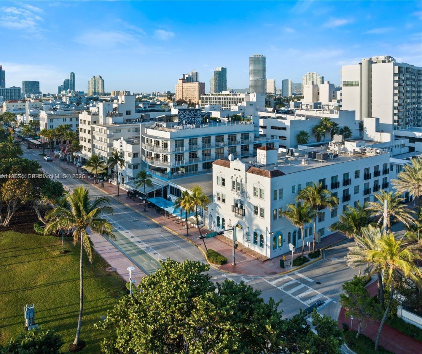 1060 Ocean Dr D309 Property Photo 1