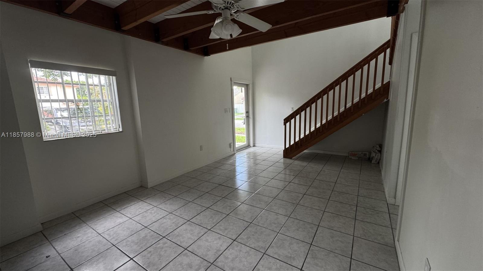 1290 SE 8th Pl 1290 Property Photo 1