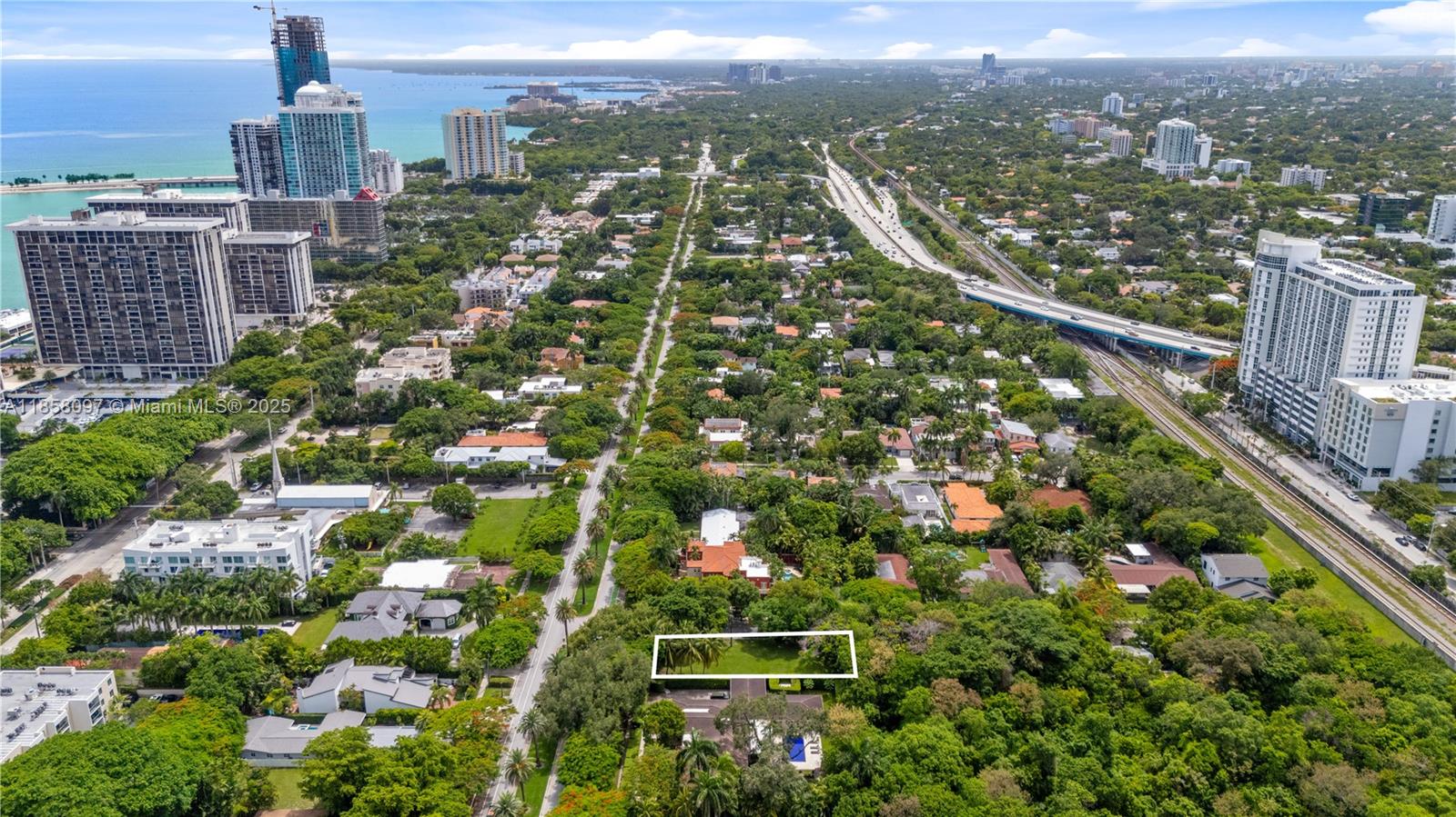 1644 S Miami Ave Property Photo 12