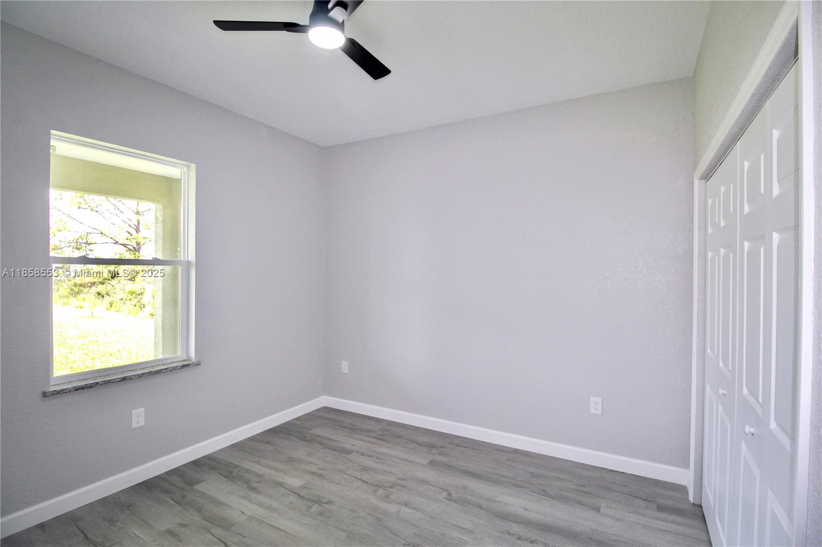 4631 Mignon Dr Property Photo 33