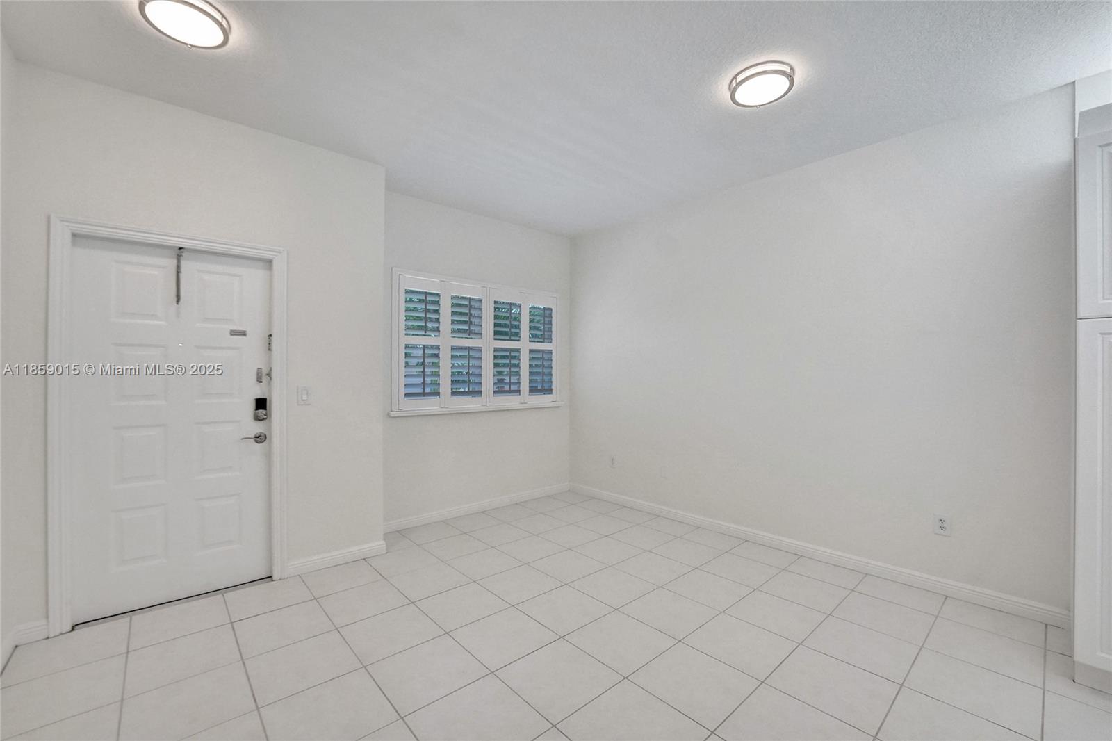 7739 Southampton Terr 415 Property Photo 4