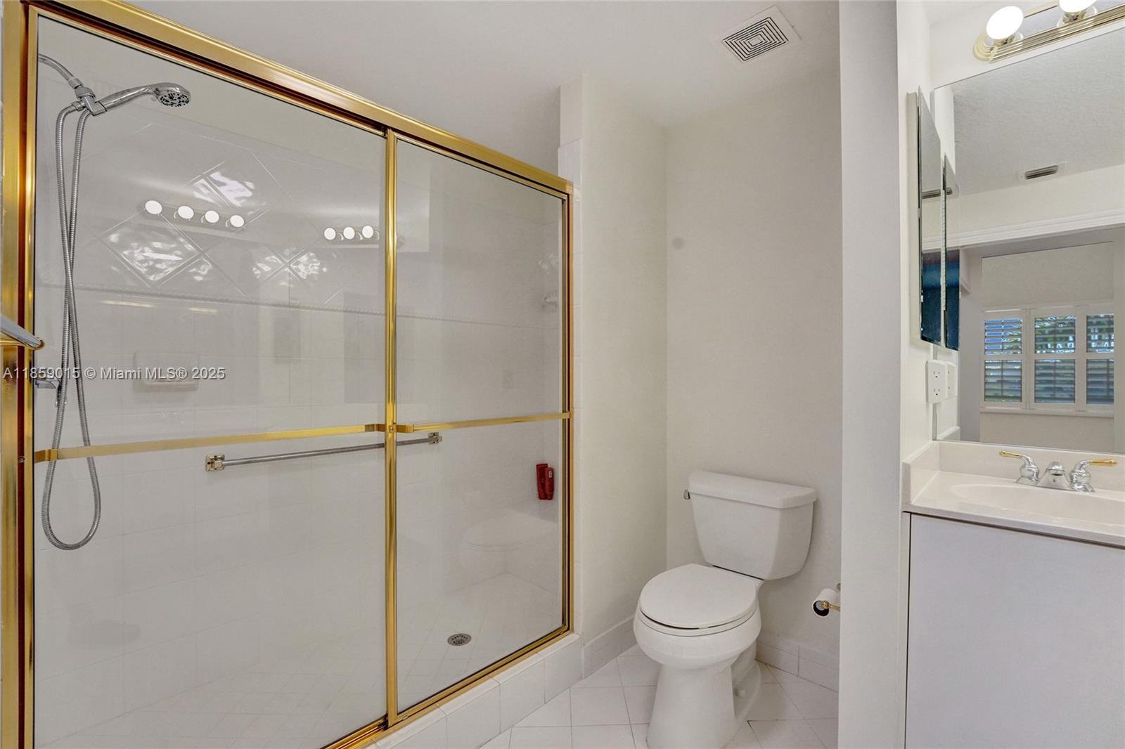 7739 Southampton Terr 415 Property Photo 25