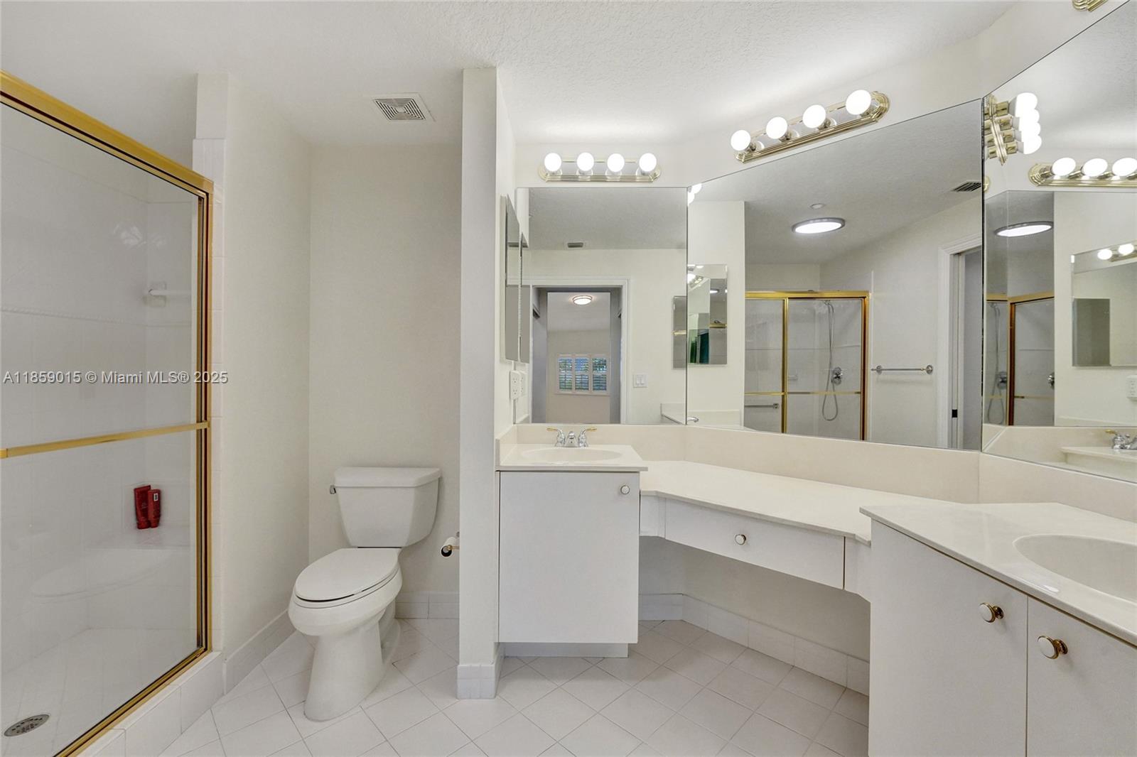 7739 Southampton Terr 415 Property Photo 26