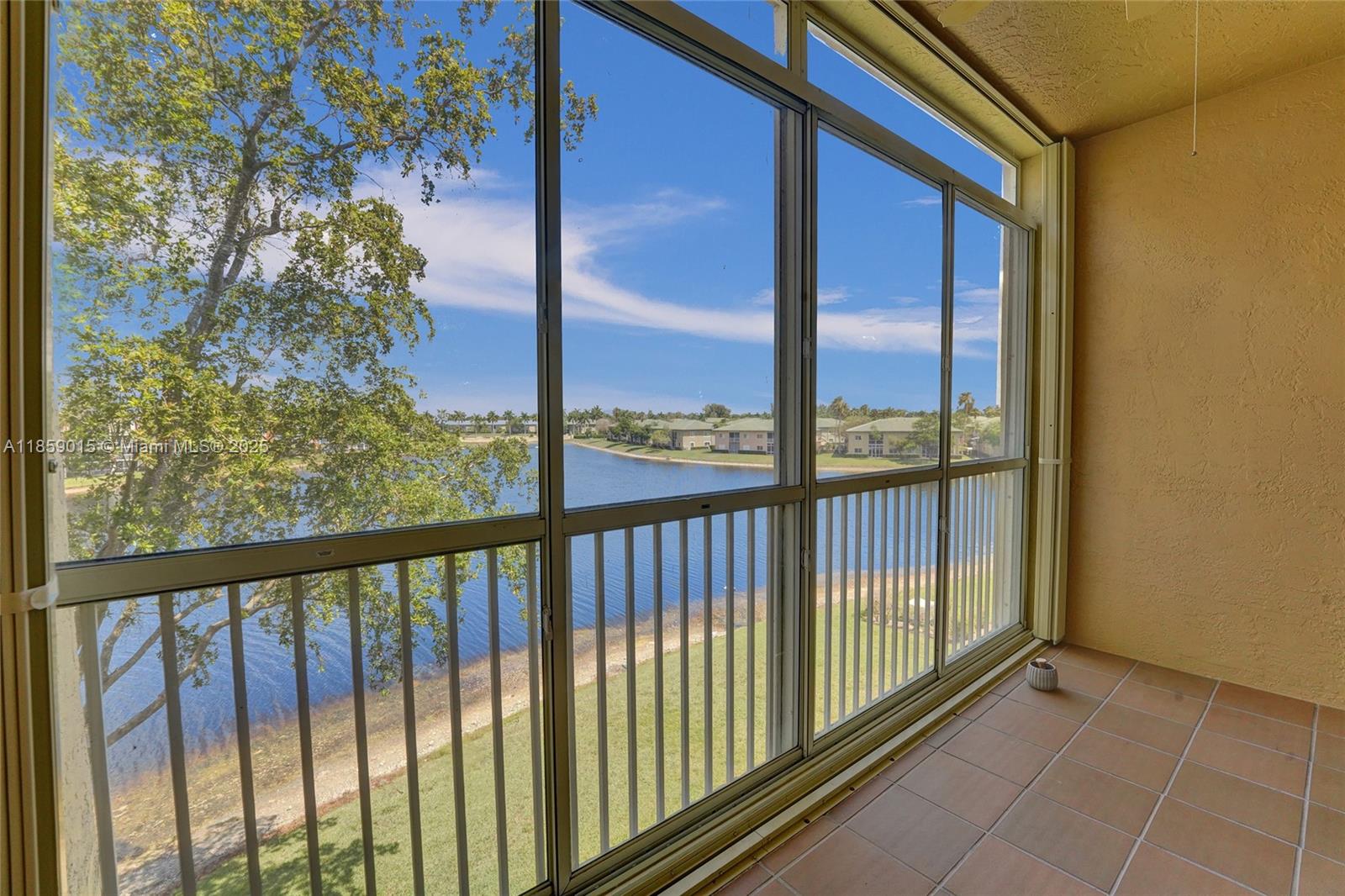 7739 Southampton Terr 415 Property Photo 38