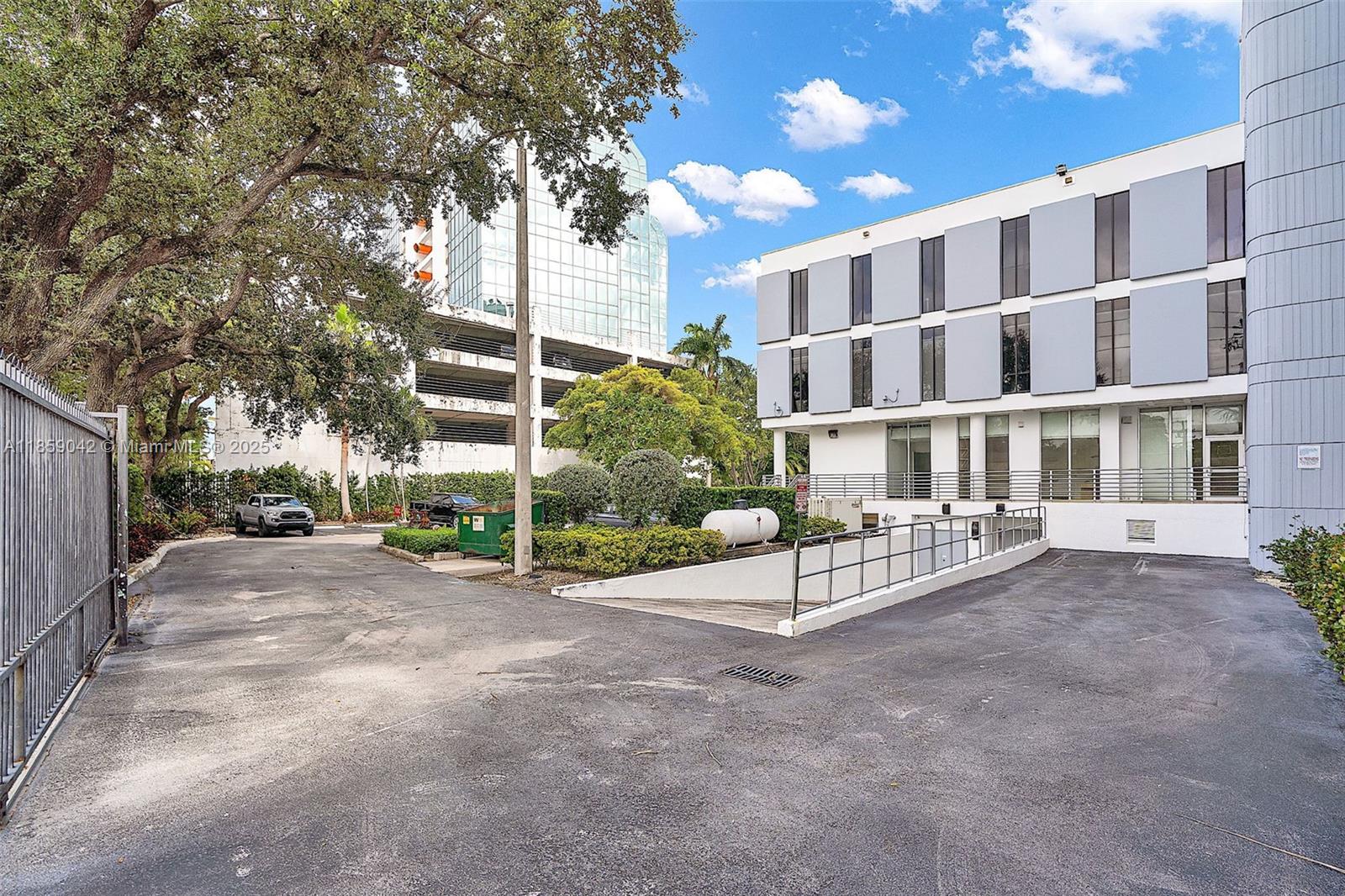 4300 Biscayne Blvd G05 Property Photo 13