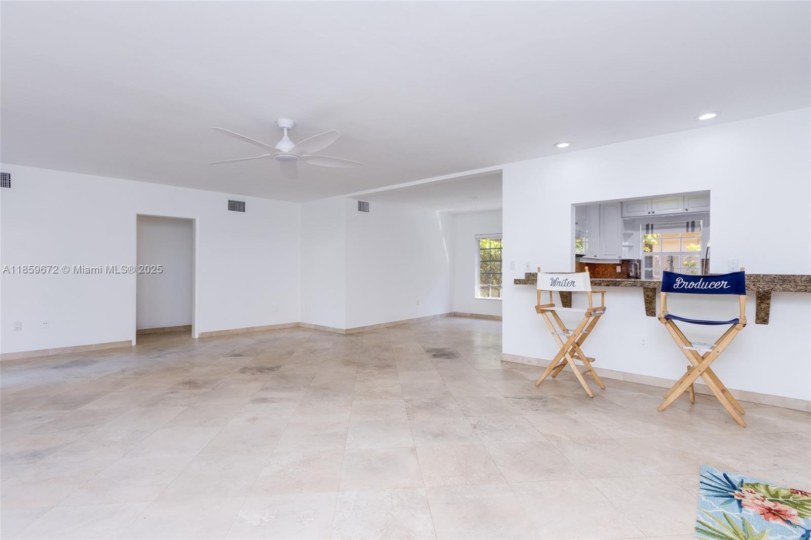 60 Park Dr C Property Photo 3