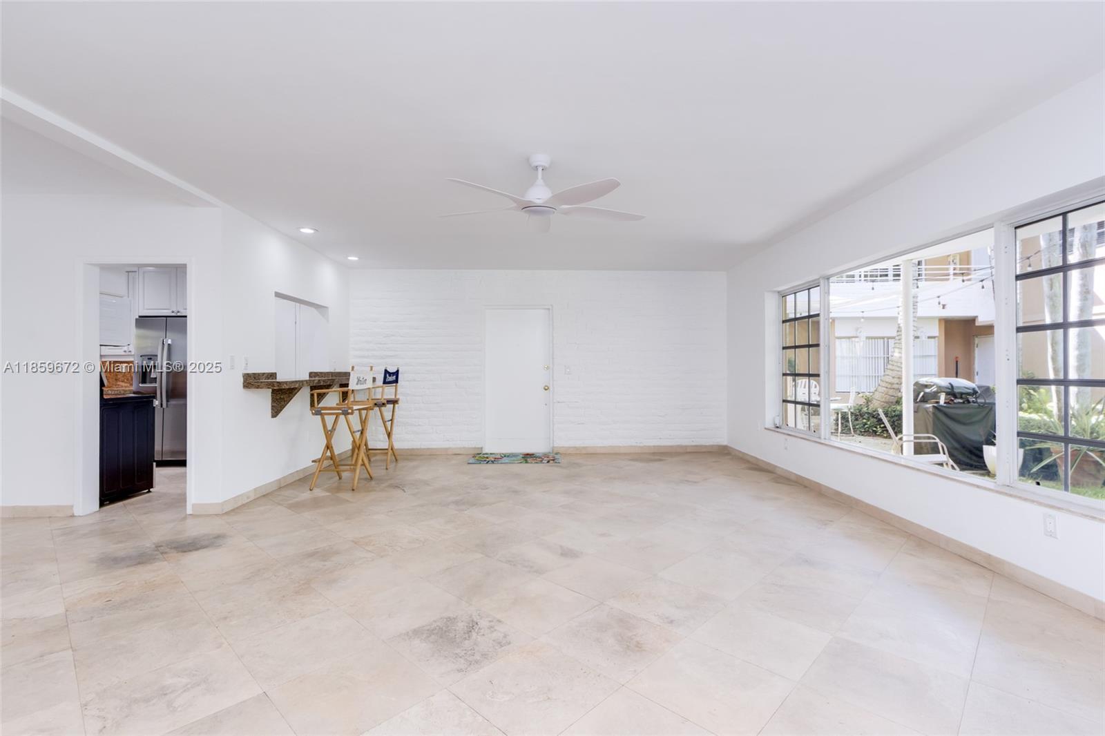 60 Park Dr C Property Photo 4