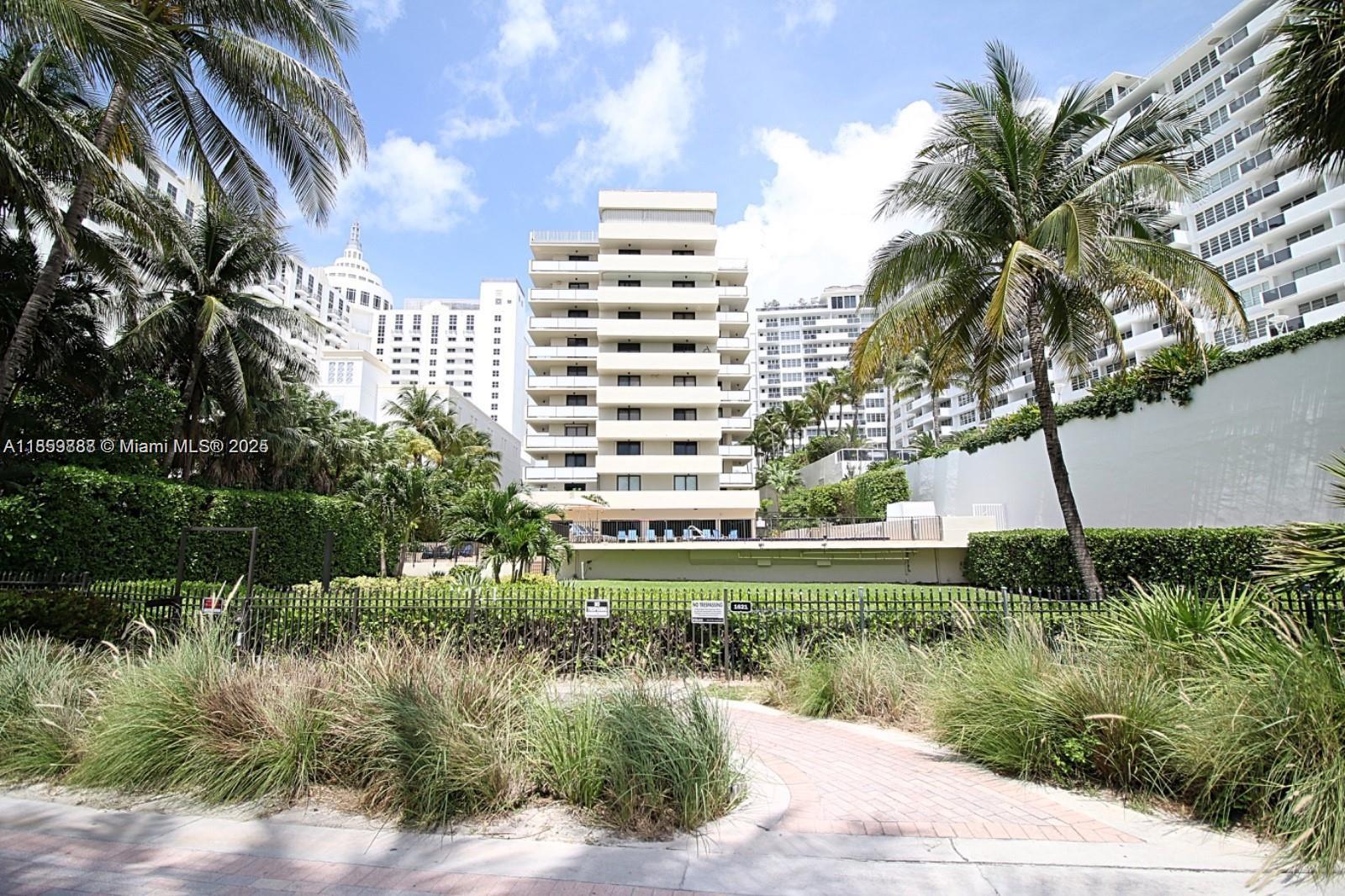 1621 Collins Ave 302 Property Photo 29