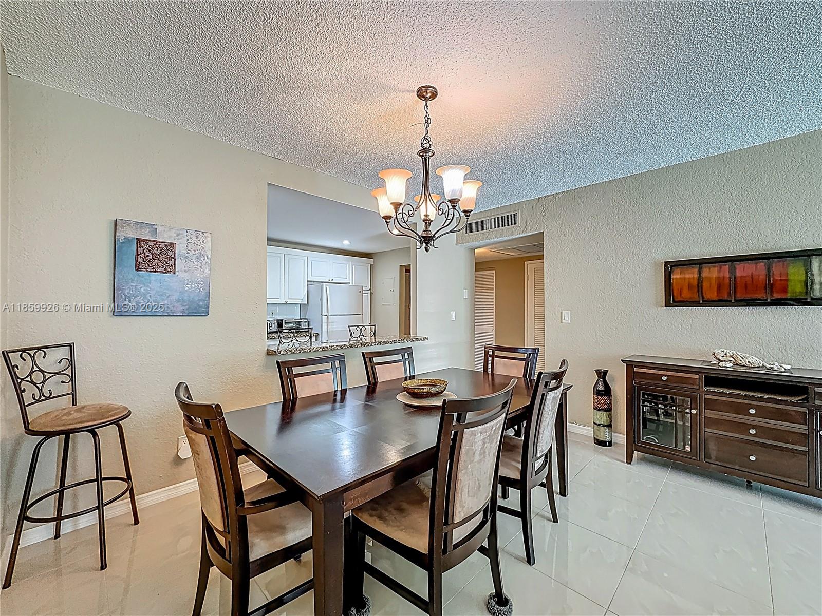 19380 Collins Ave 308 Property Photo 11