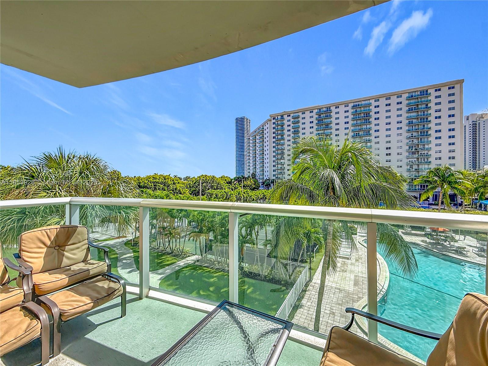 19380 Collins Ave 308 Property Photo 28