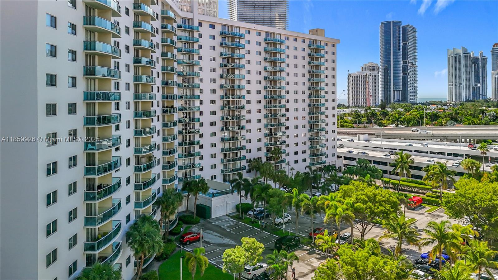 19380 Collins Ave 308 Property Photo 34