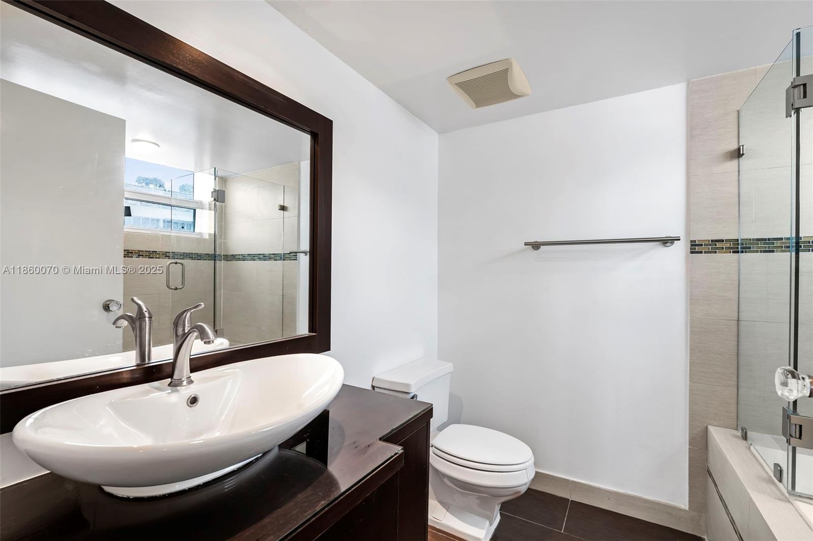 2401 Collins Ave 1808 Property Photo 28