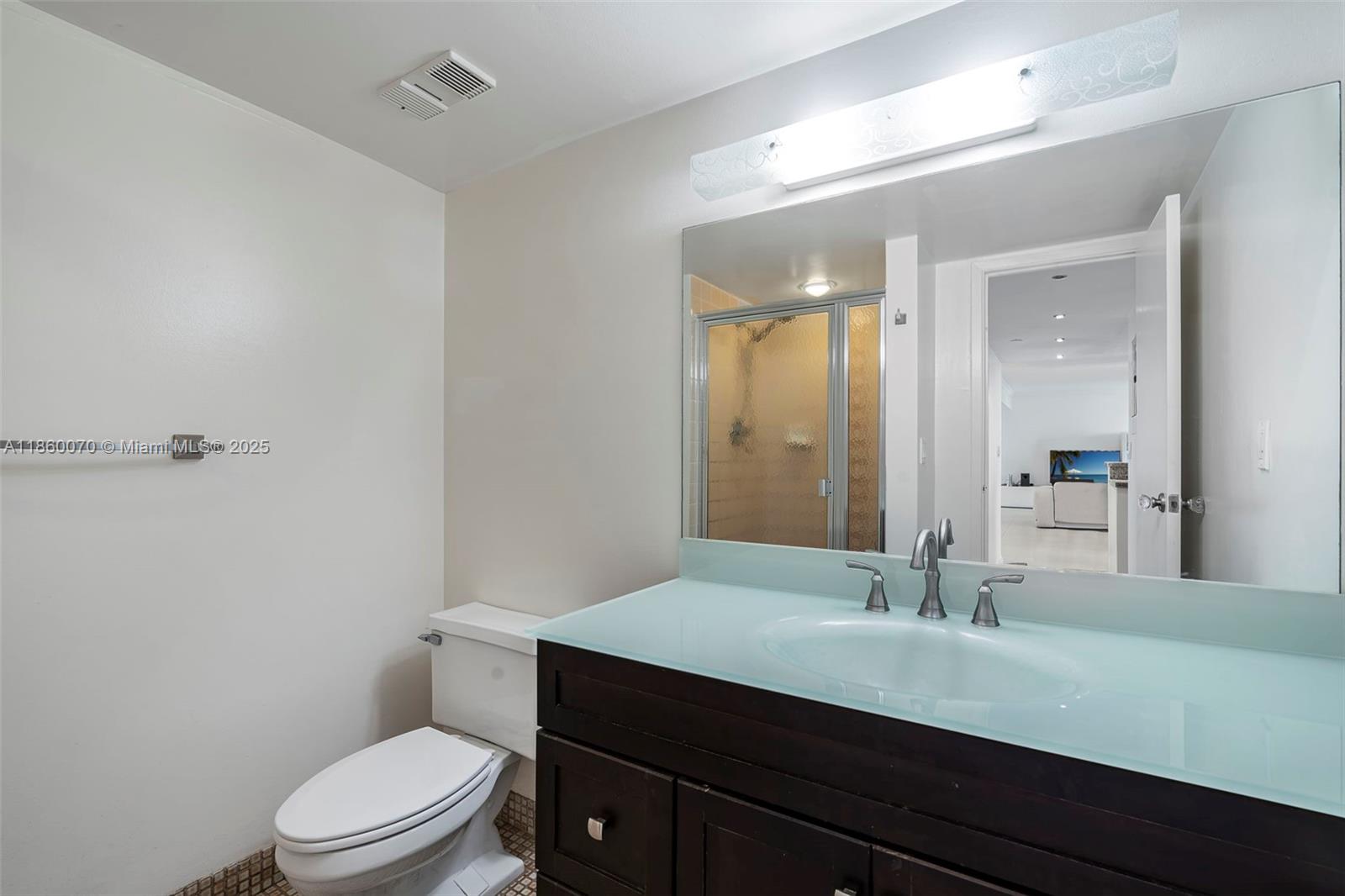 2401 Collins Ave 1808 Property Photo 34