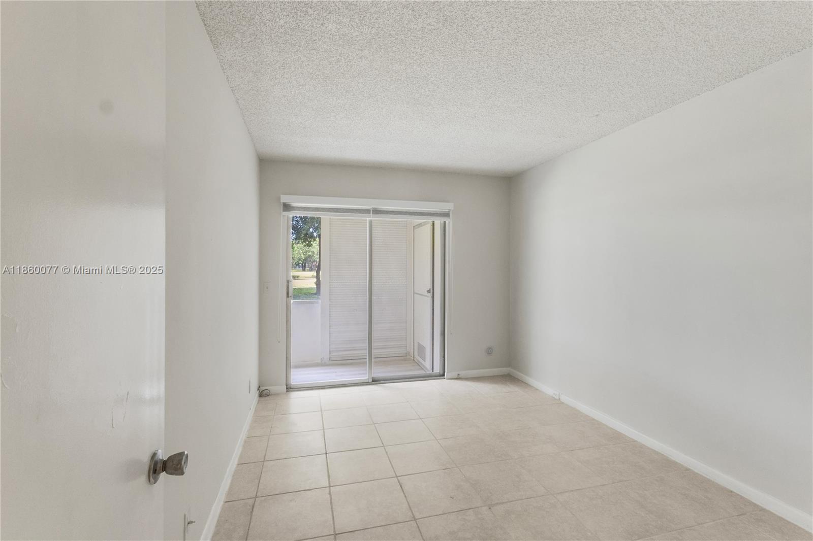 251 Sw 132 Way 114h Property Photo 8