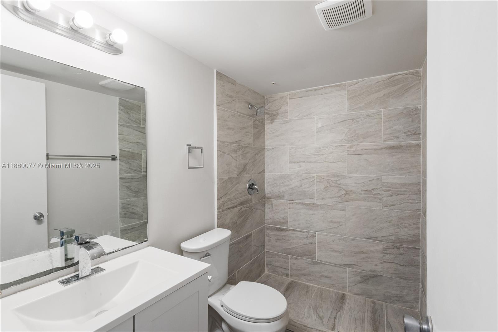 251 Sw 132 Way 114h Property Photo 9