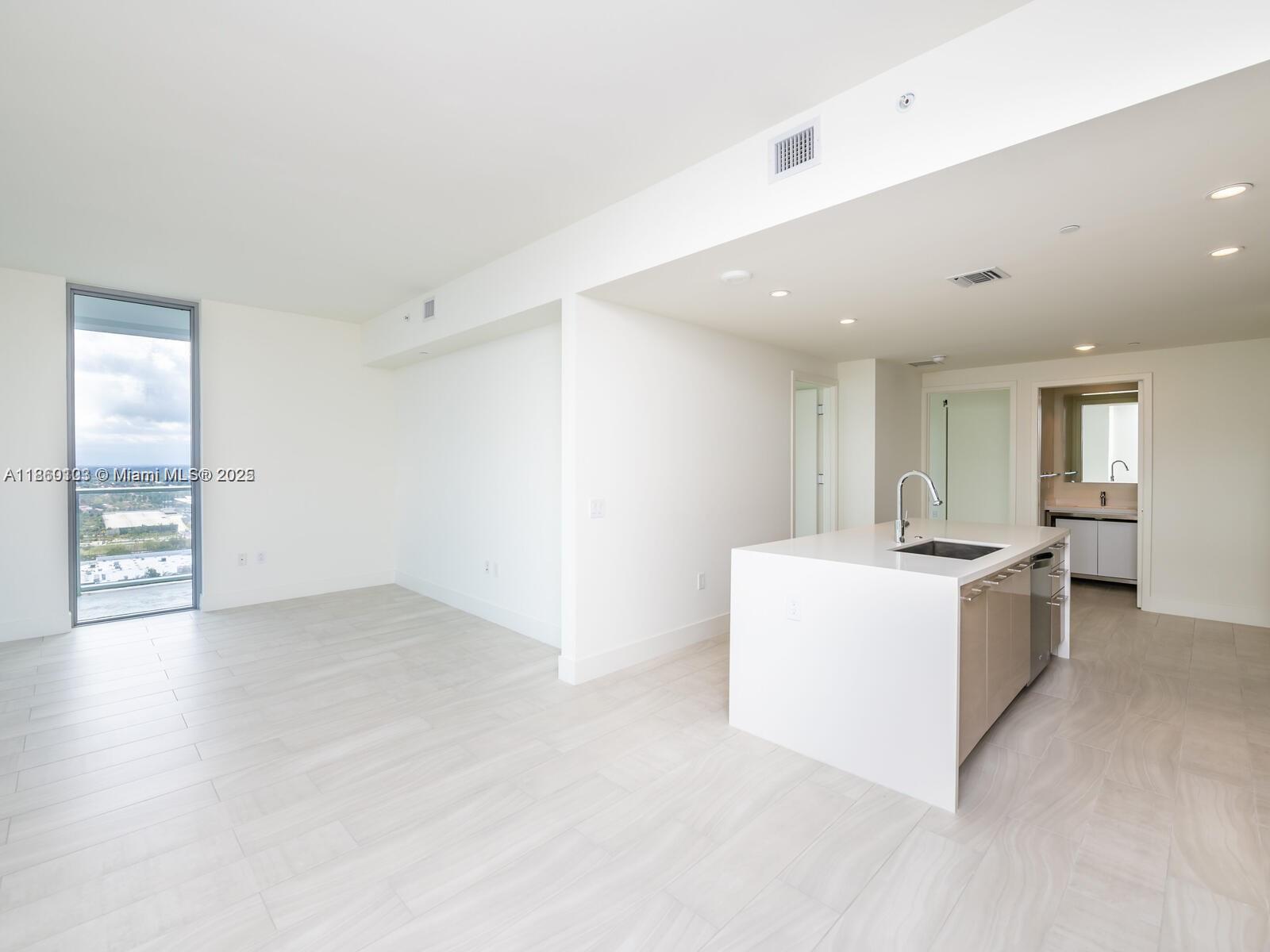 2000 Metropica Way 2509 Property Photo 12