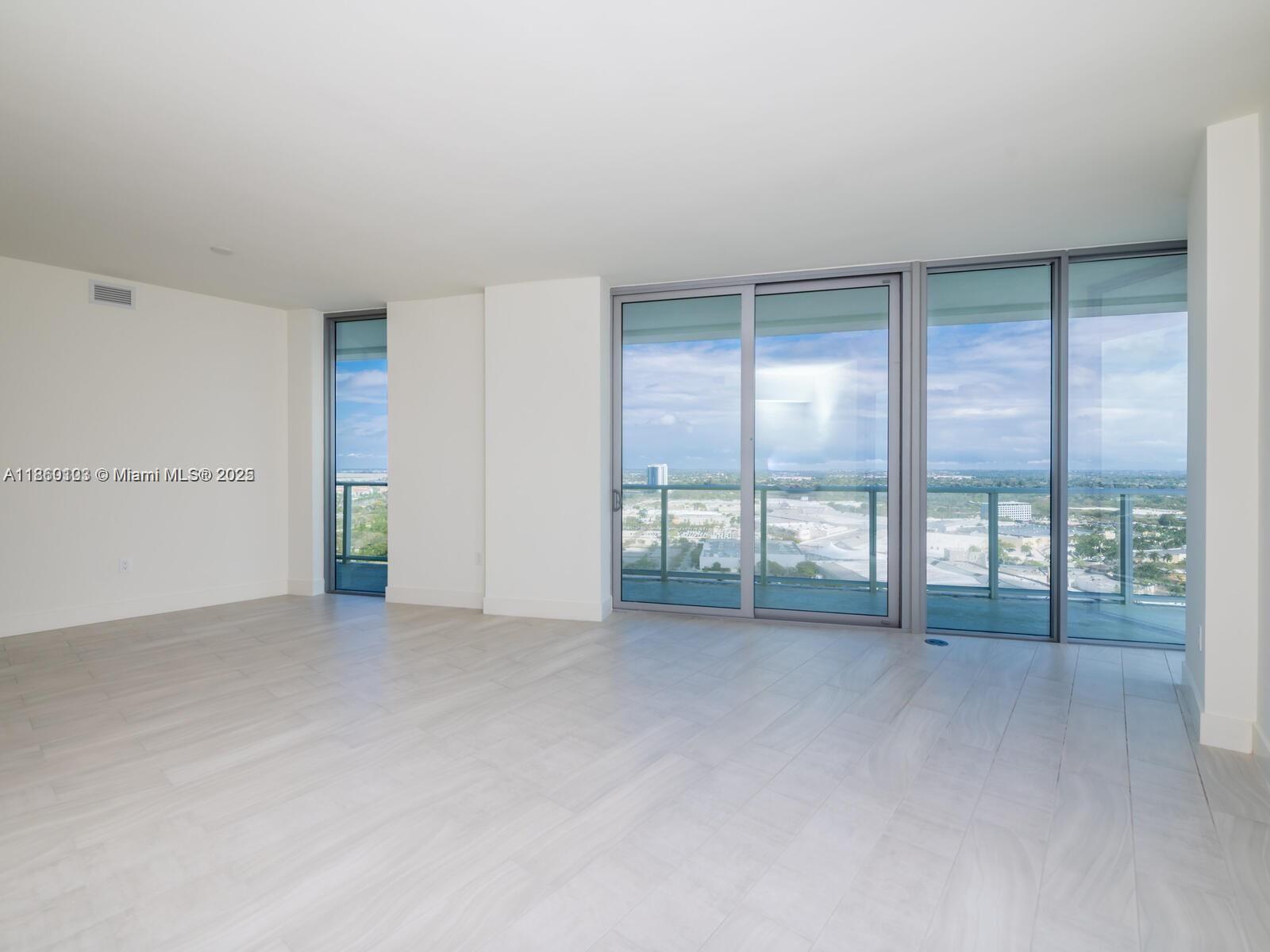 2000 Metropica Way 2509 Property Photo 15