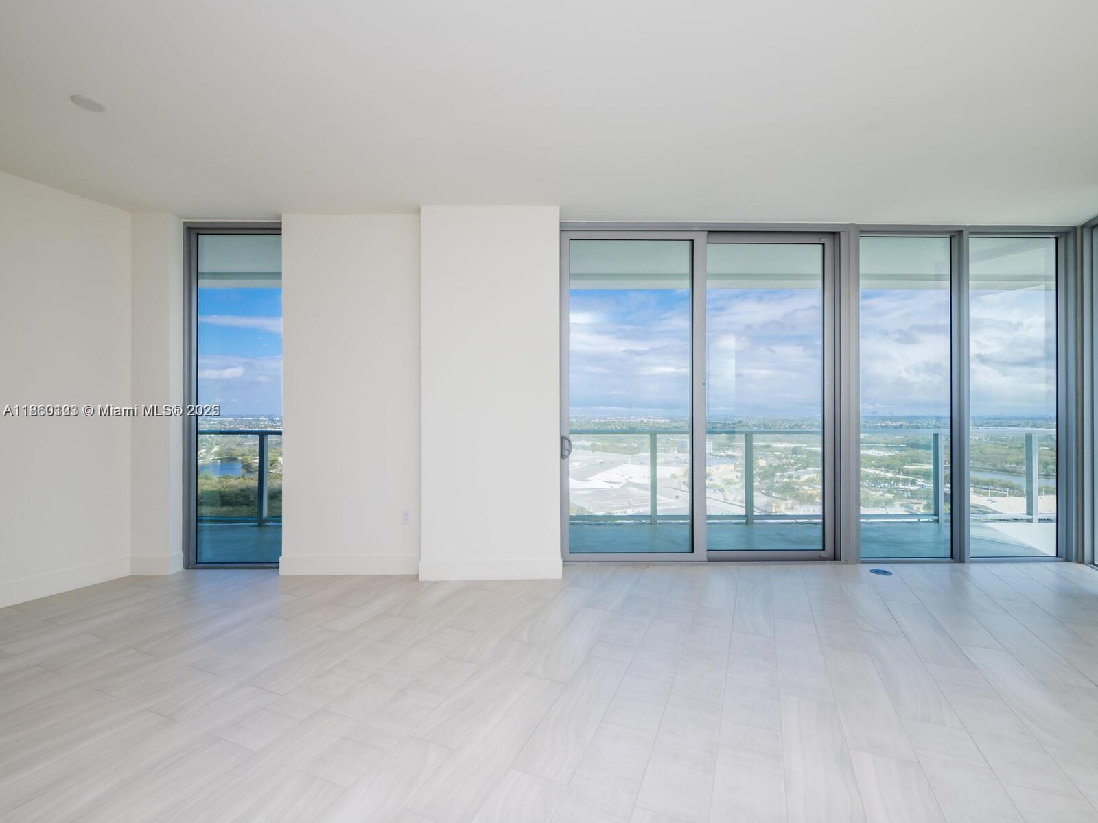 2000 Metropica Way 2509 Property Photo 16
