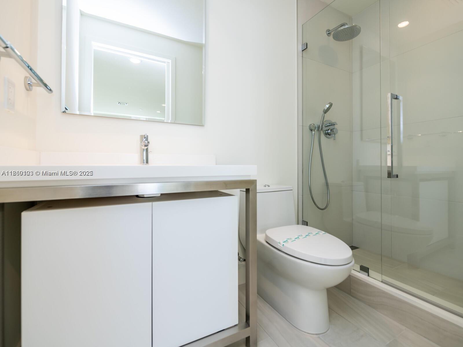 2000 Metropica Way 2509 Property Photo 30