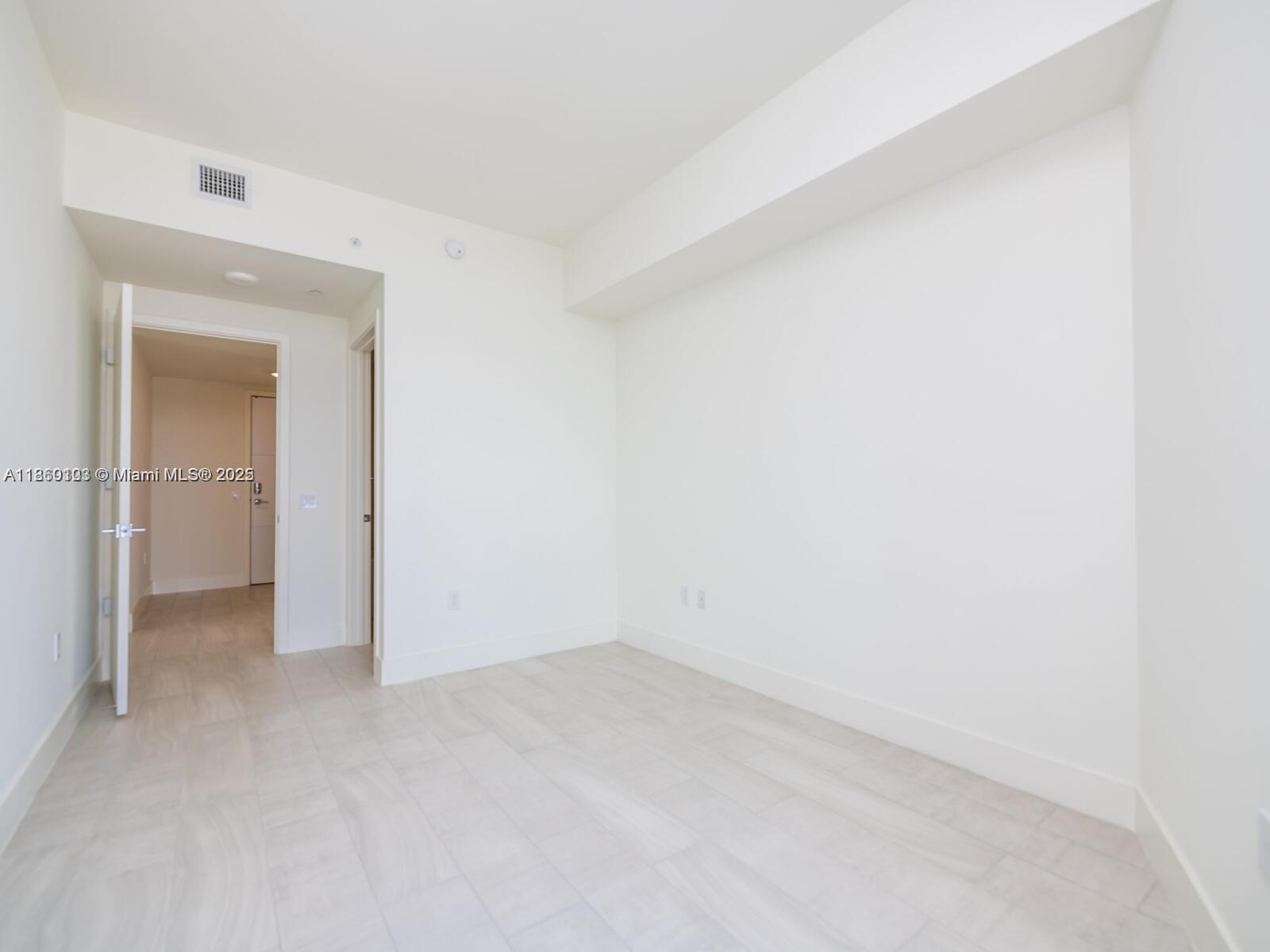 2000 Metropica Way 2509 Property Photo 32