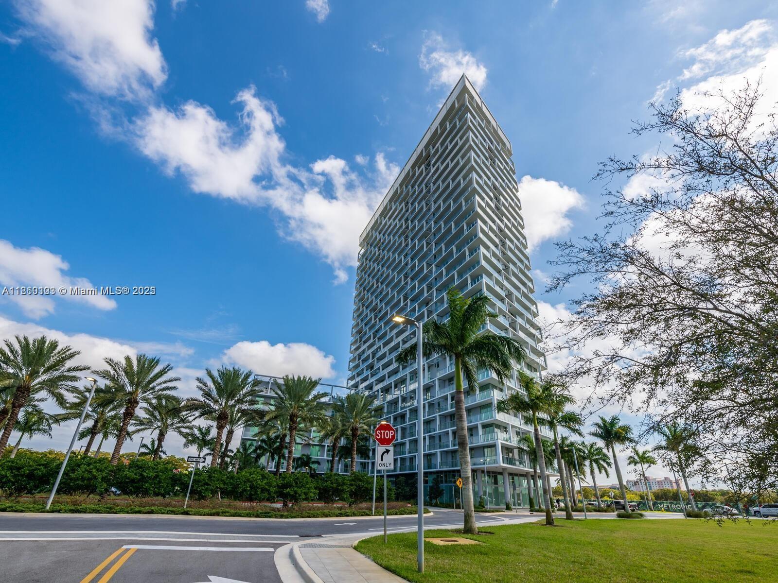 2000 Metropica Way 2509 Property Photo 88