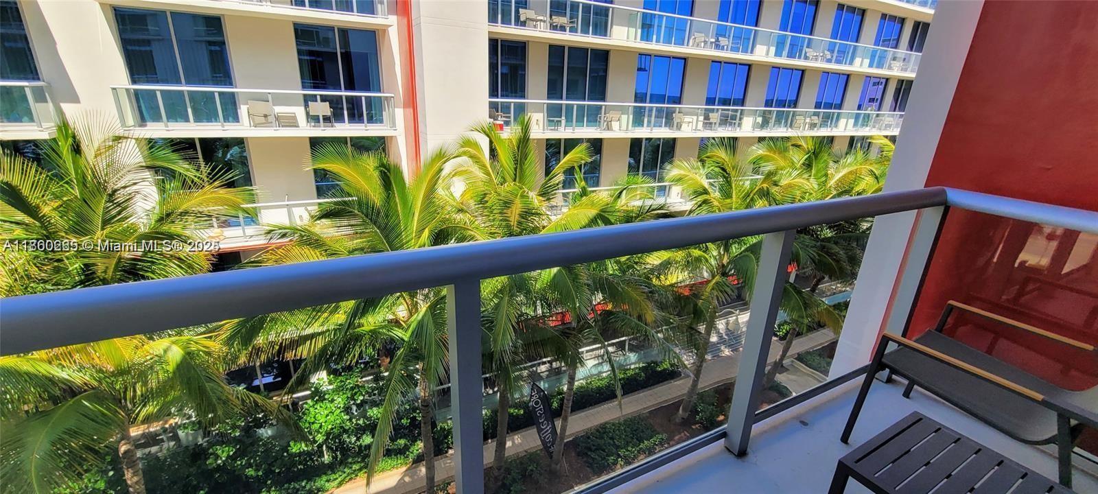 777 N Ocean Dr S409 Property Photo 2