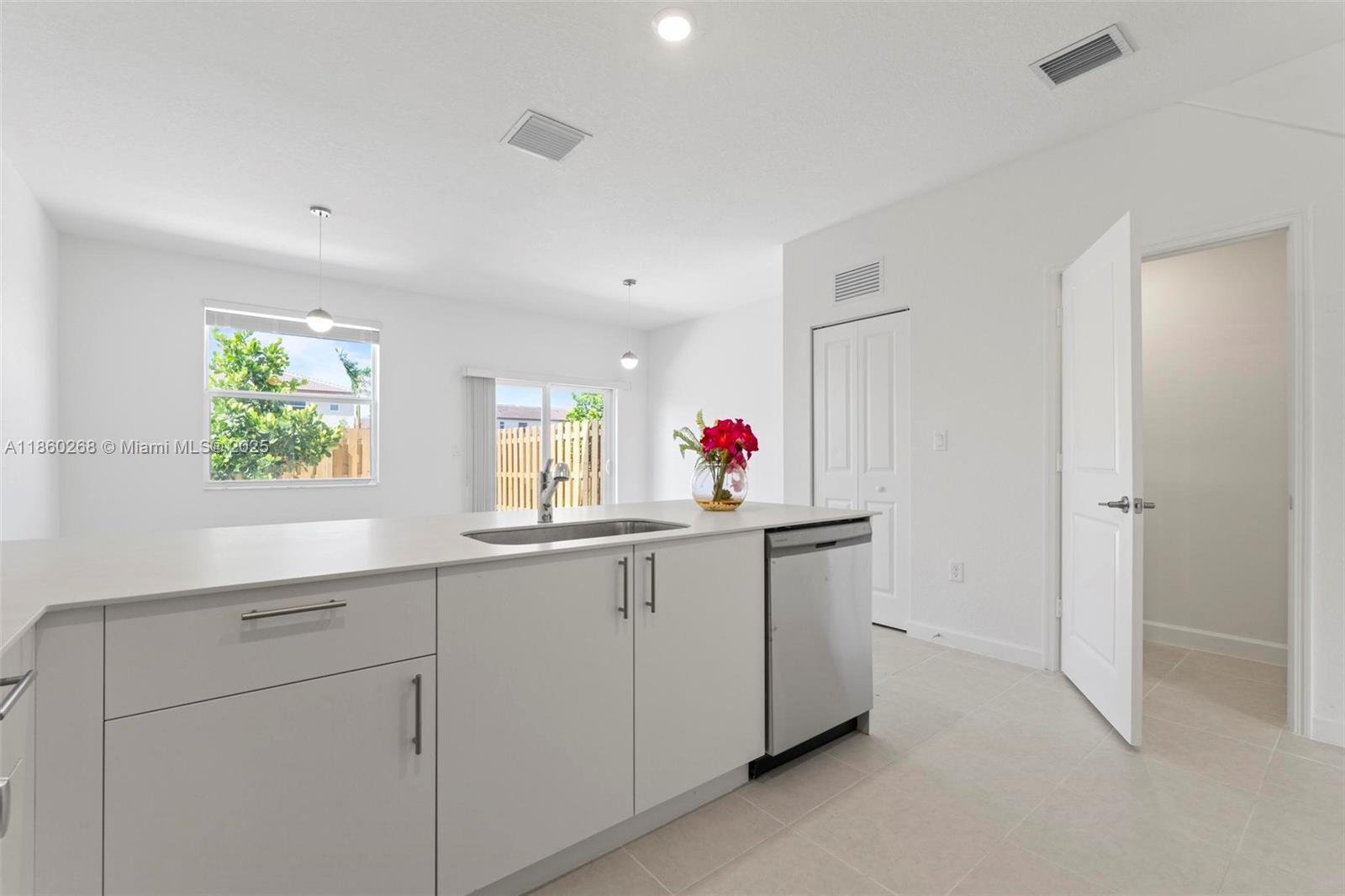 2656 Se 28th St 2656 Property Photo 13