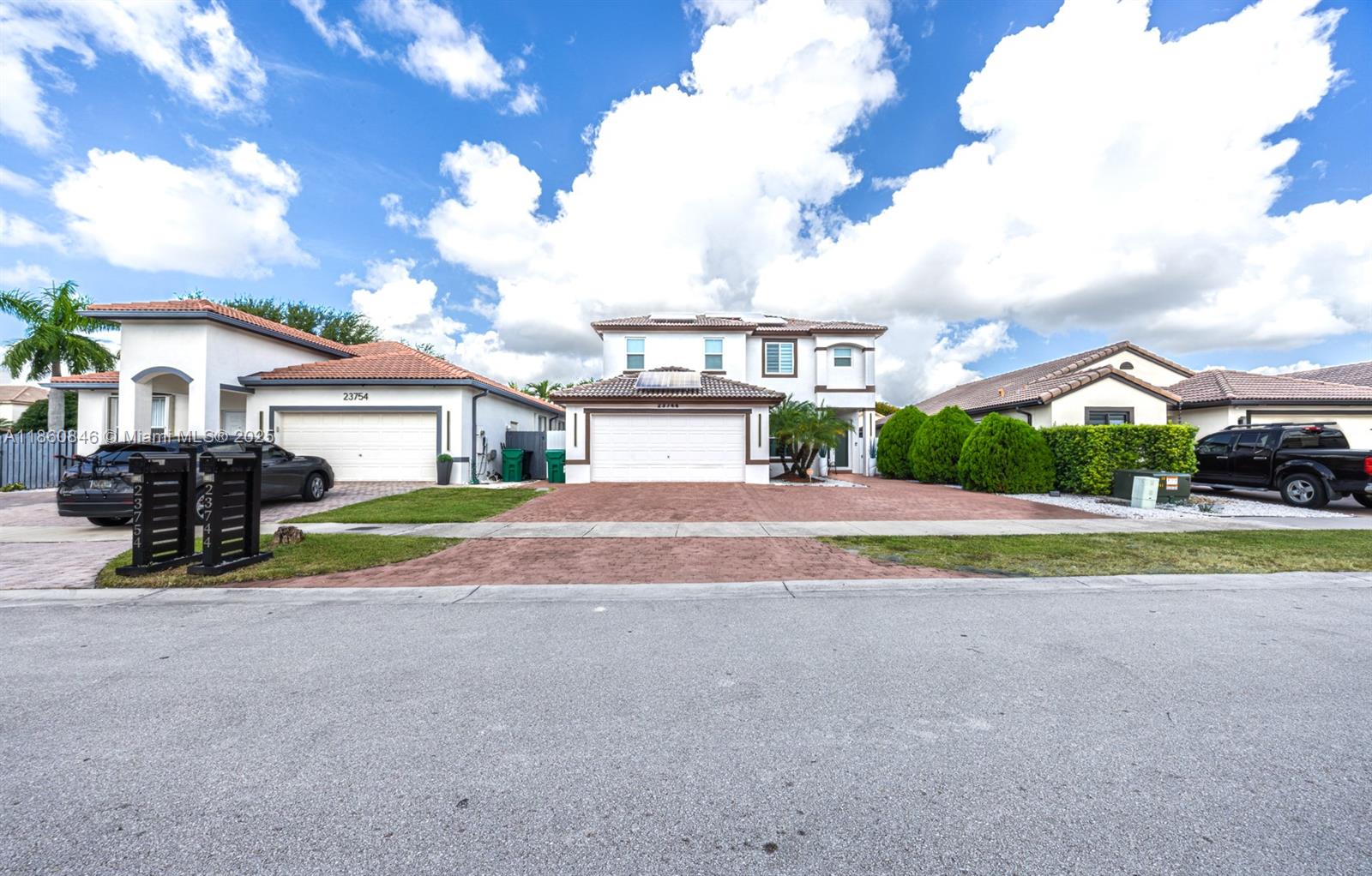 23744 Sw 108th Ct Property Photo 6