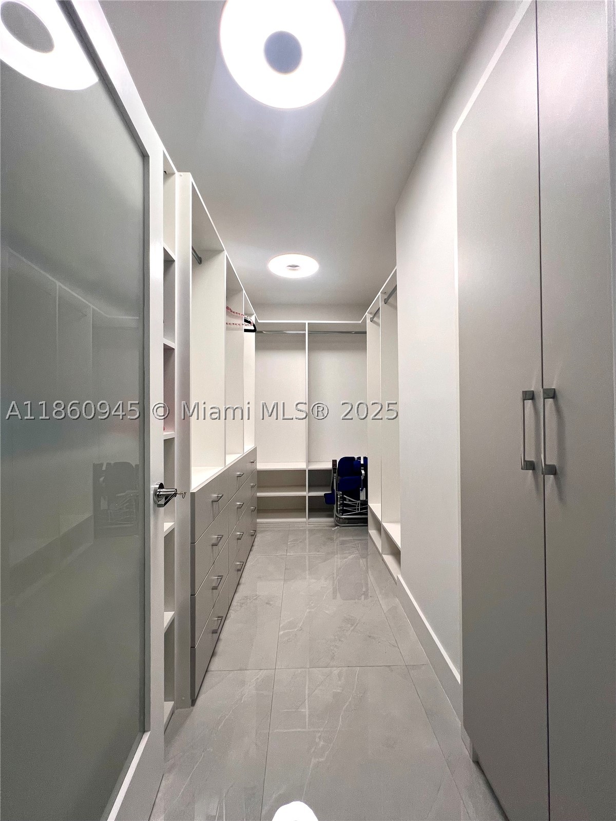100 Bayview Dr 1524 Property Photo 14