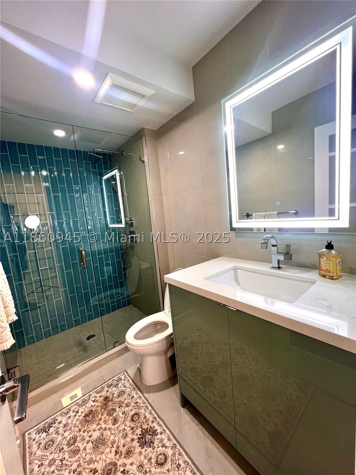 100 Bayview Dr 1524 Property Photo 19