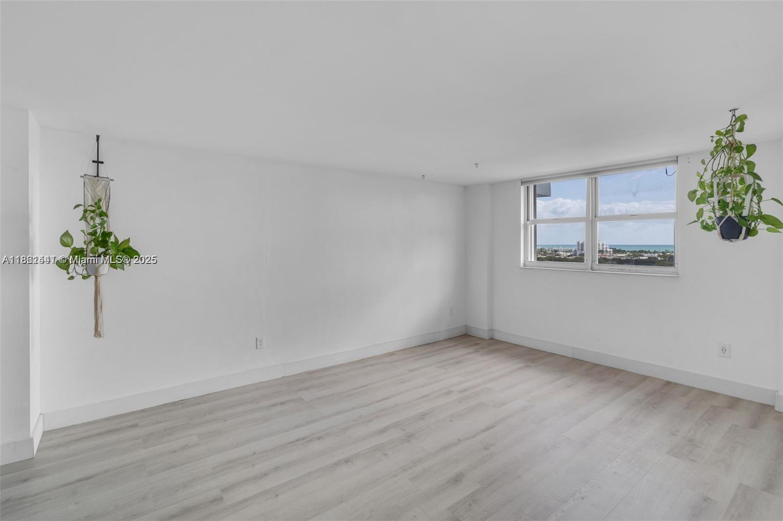 6900 Bay Dr 11f Property Photo 10