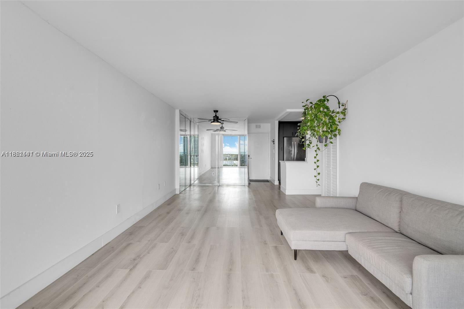6900 Bay Dr 11f Property Photo 12