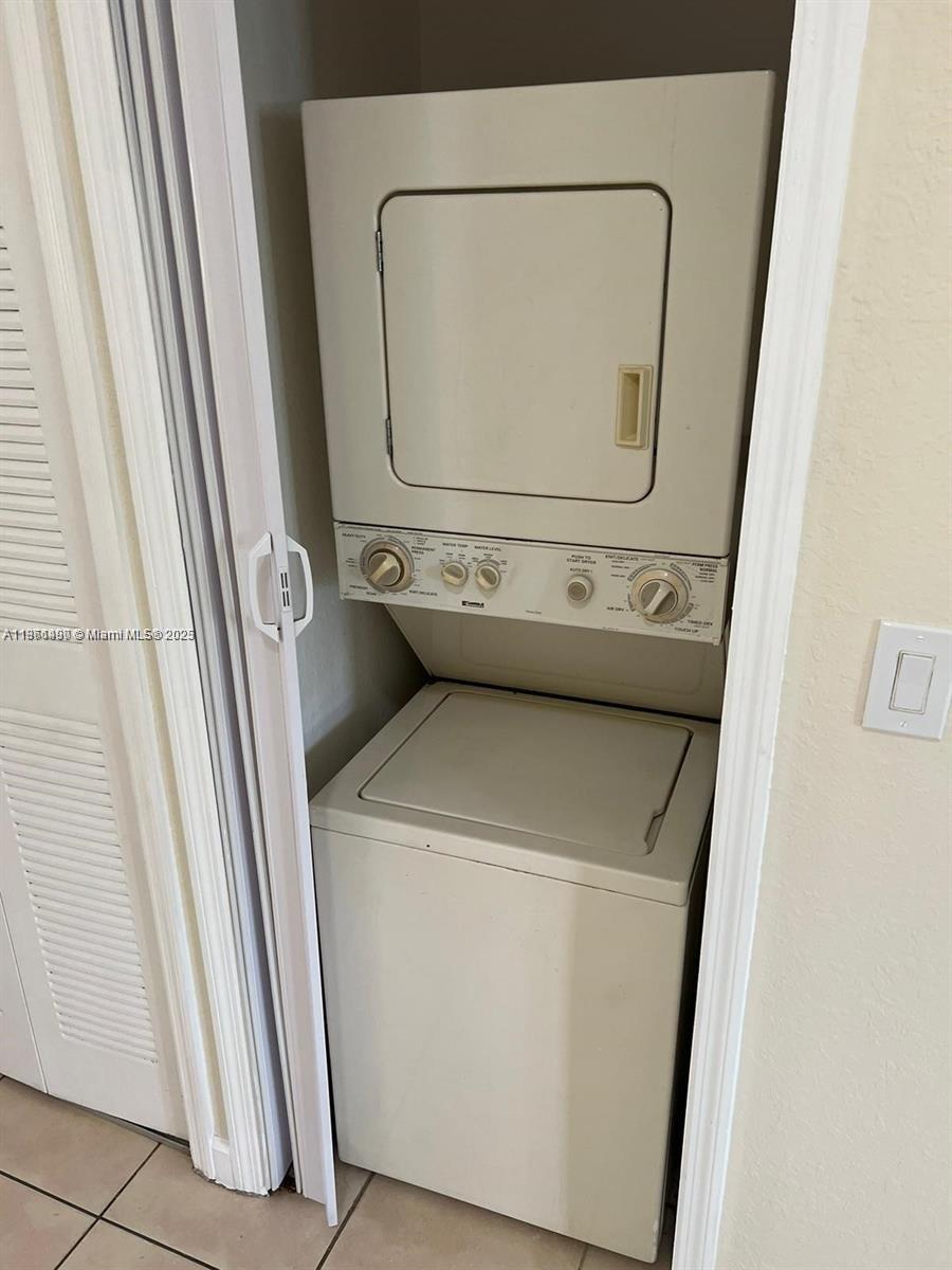 1660 Se 29th St 200 Property Photo 8