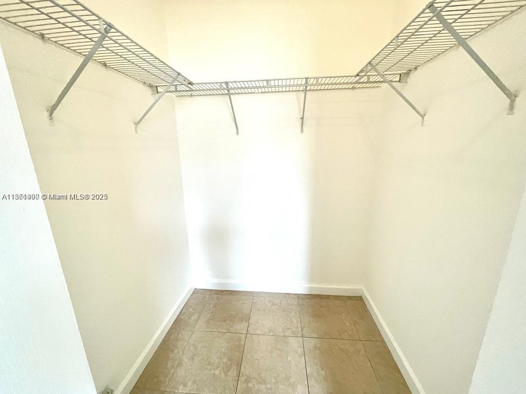 1660 Se 29th St 200 Property Photo 14