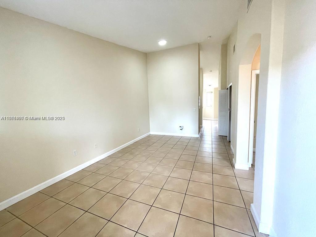 1660 Se 29th St 200 Property Photo 15