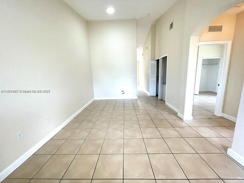 1660 Se 29th St 200 Property Photo 16