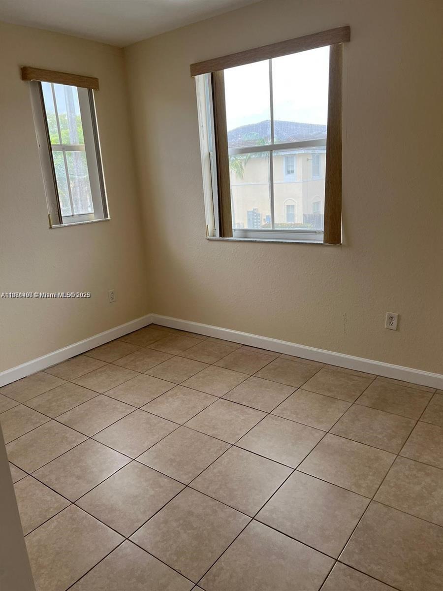 1660 Se 29th St 200 Property Photo 21