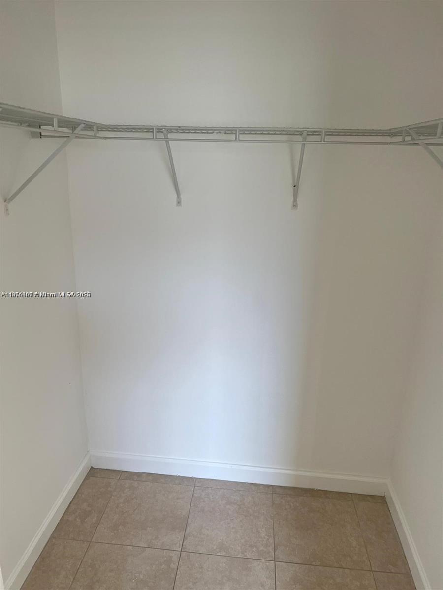 1660 Se 29th St 200 Property Photo 27