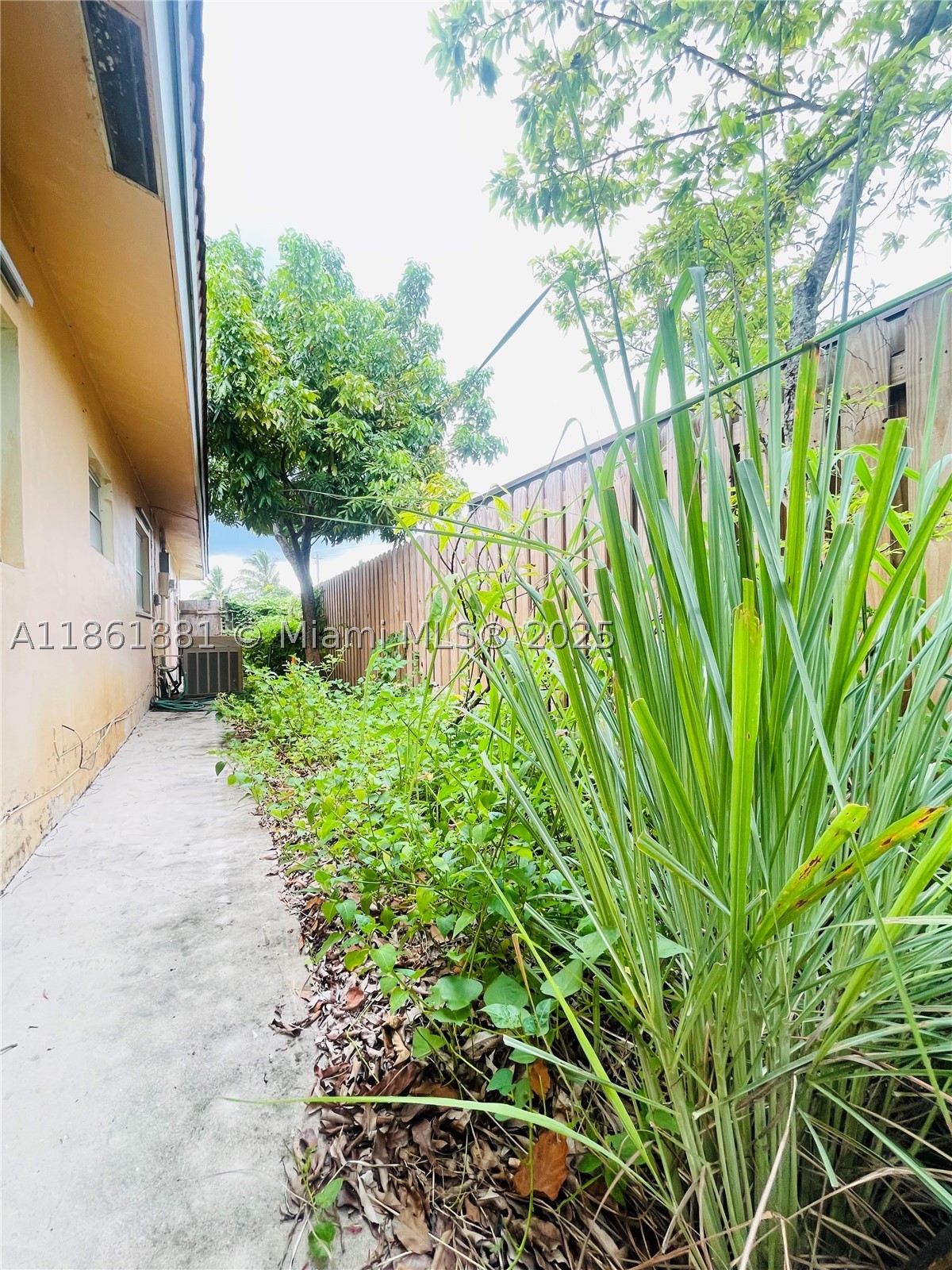 8203 Nw 73rd Ter Property Photo 33