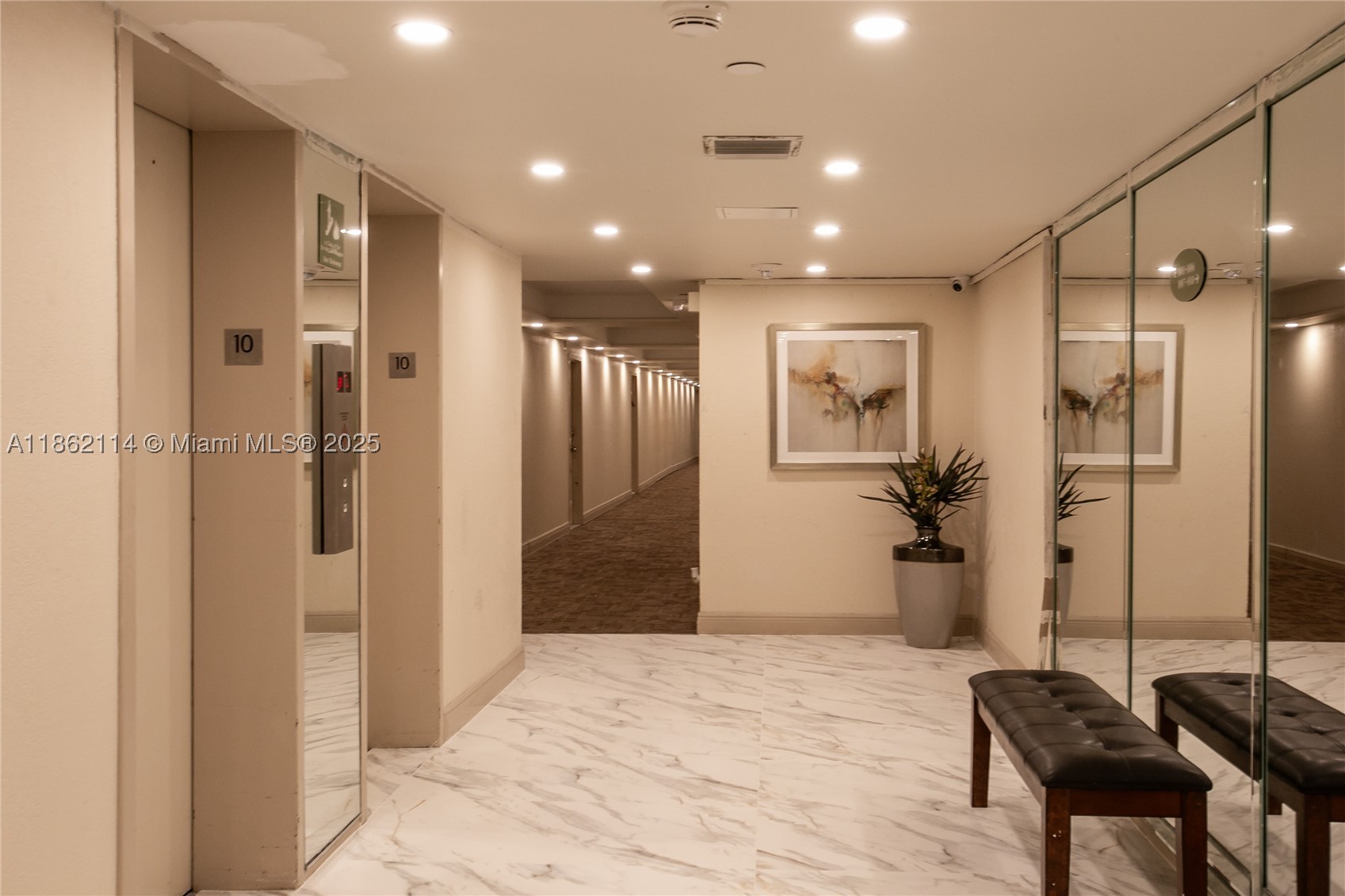 2017 S Ocean Dr 1008 Property Photo 7