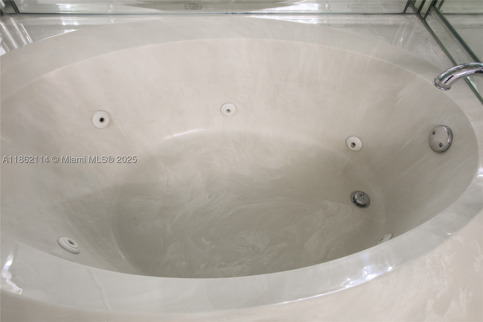 2017 S Ocean Dr 1008 Property Photo 11