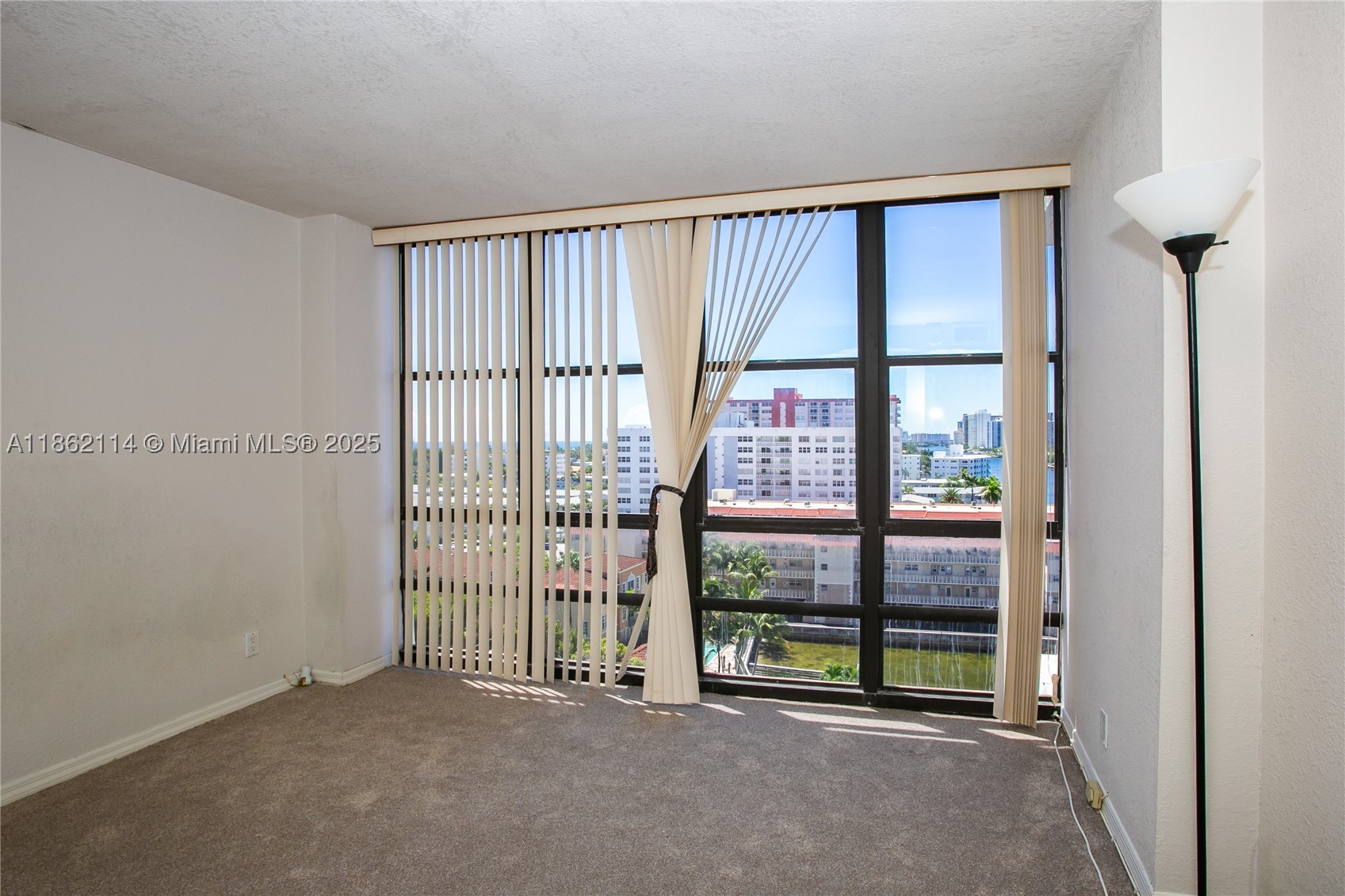 2017 S Ocean Dr 1008 Property Photo 17