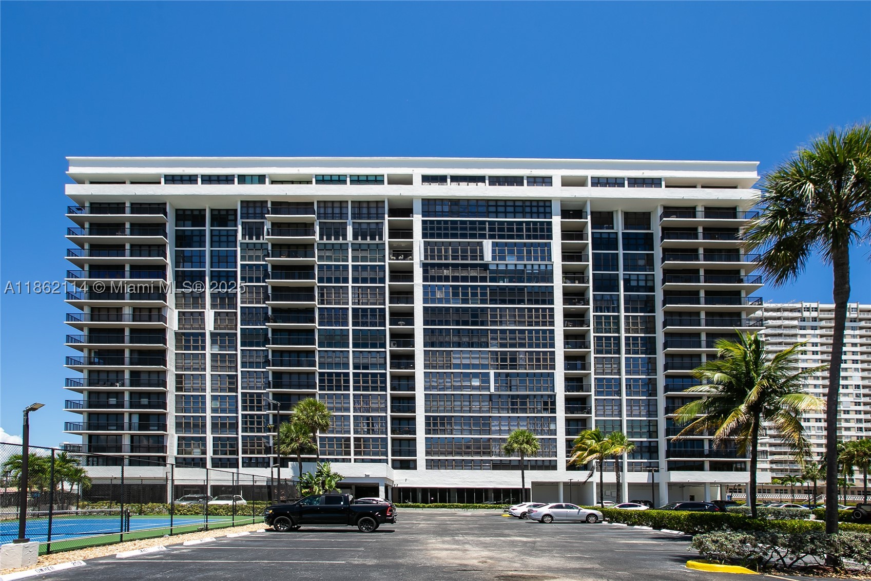 2017 S Ocean Dr 1008 Property Photo 21